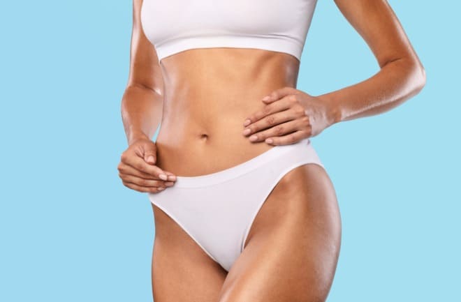 mulher pós-lipo sem cortes